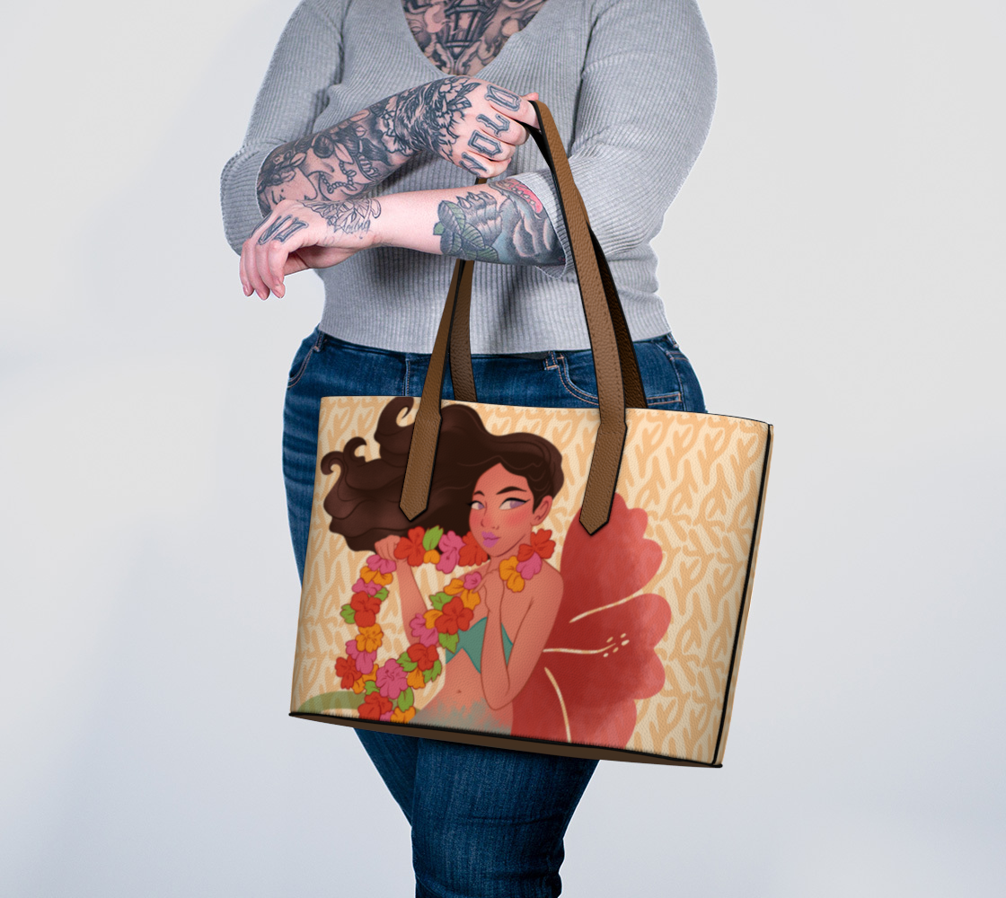 School days, vacation days, or business days, the printed vegan leather tote bag is perfect for everyday! Custom made from textured vegan pebble leather with inner p