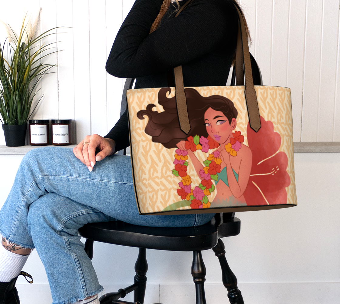School days, vacation days, or business days, the printed vegan leather tote bag is perfect for everyday! Custom made from textured vegan pebble leather with inner p